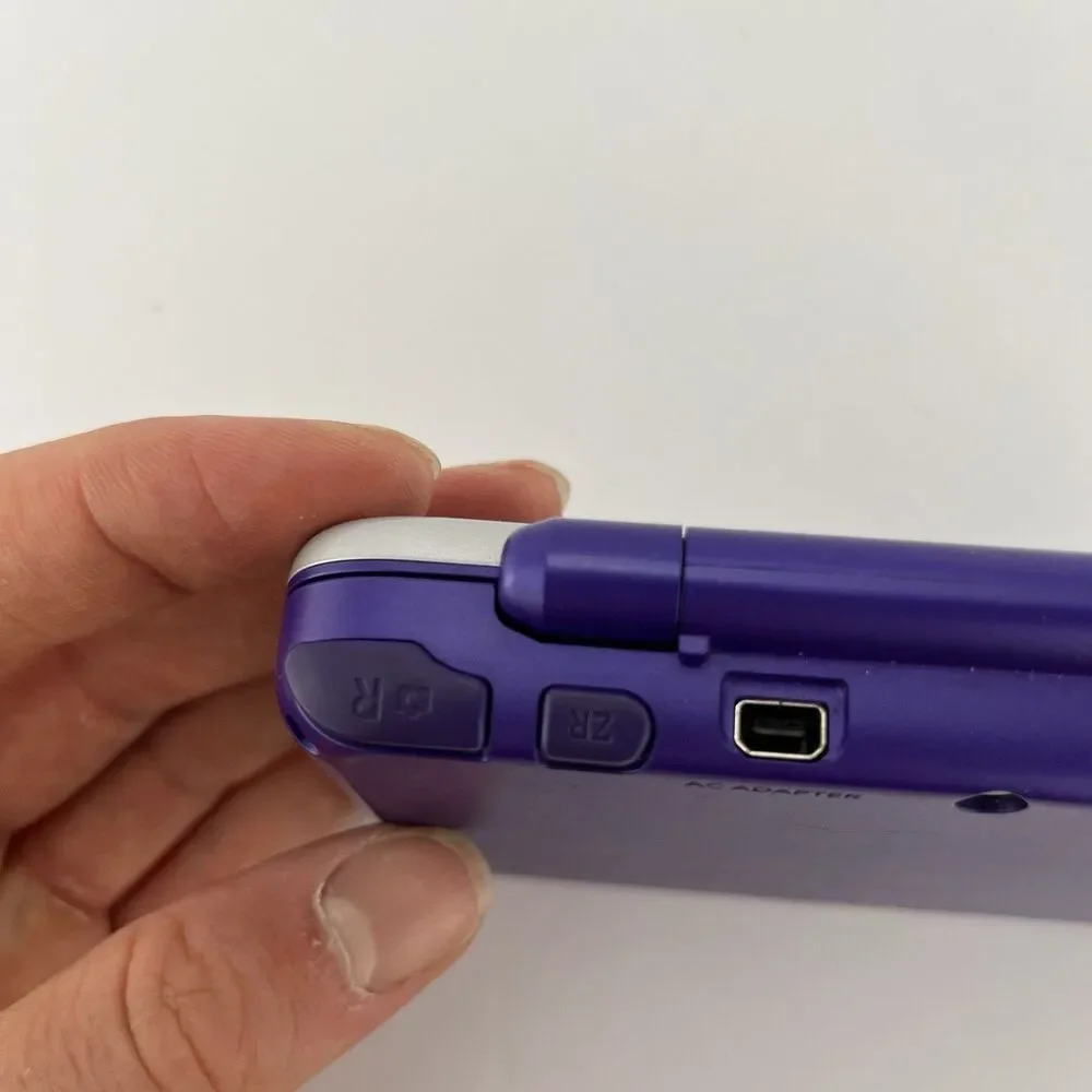 Nintendo 2DS XL Purple Handheld Console Nintendo 4GB Touchscreen JAN-001